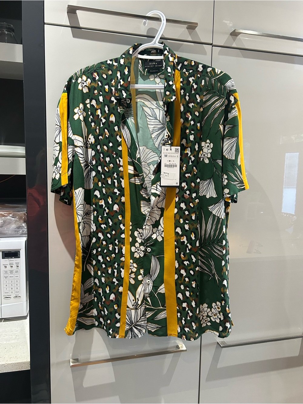 Zara Green Floral Short-Sleeve Button-Down with Yellow Stripes